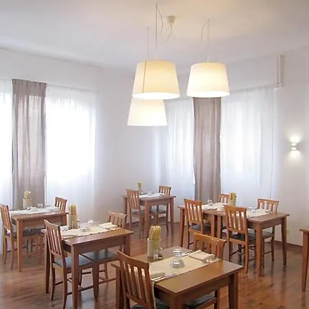 Hotel Gloria 3*